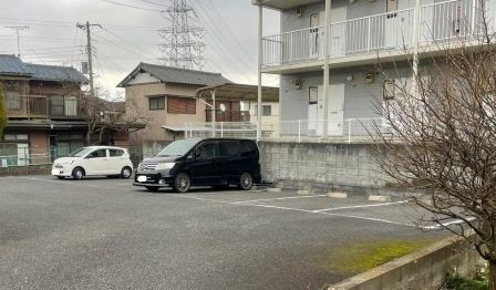 レオパレスＯＹＵＭＩⅡの駐車場