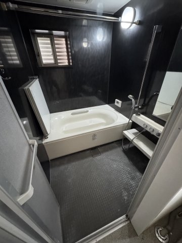 姫路市城見台3丁目既存戸建の浴室|きれいなお風呂です