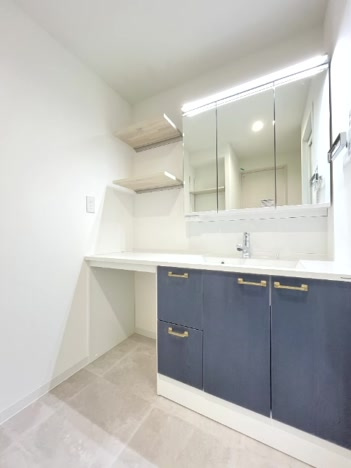 セントラルパーク・ウエストD棟の洗面所