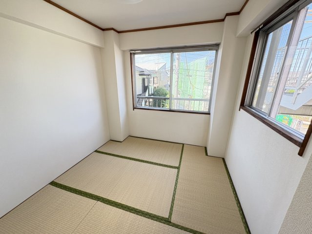 メゾン船橋法典の和室