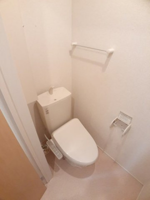 【トイレ】 | Ｆｕｍｉ | ゆったりとした空間のトイレです