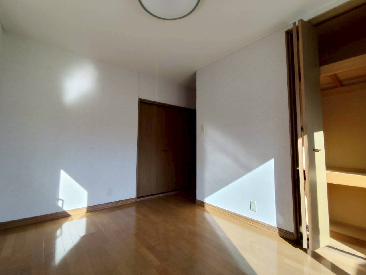 富士見3-11-33貸家の内装