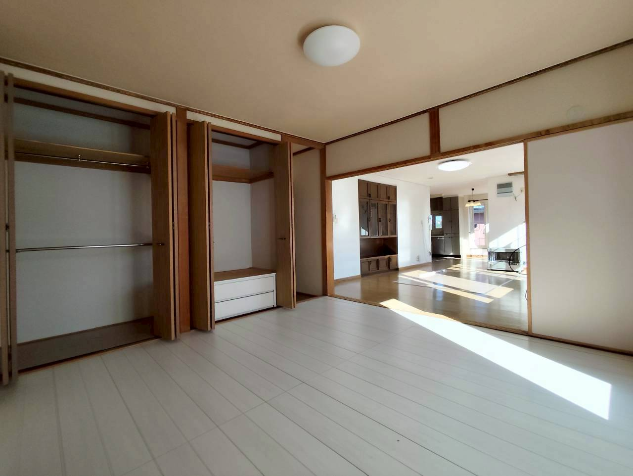 富士見3-11-33貸家の内装