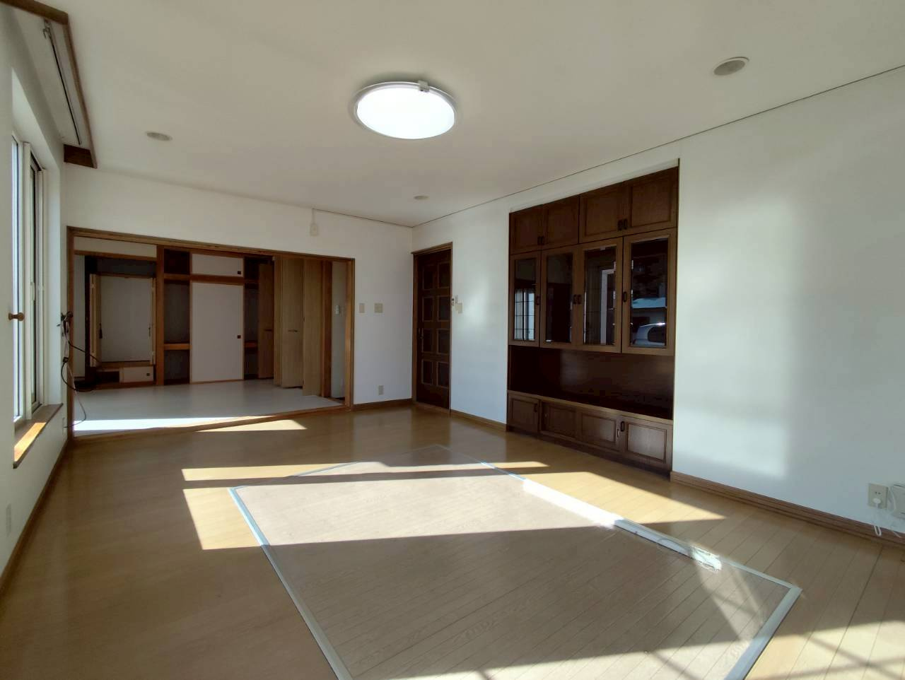 富士見3-11-33貸家の居間・リビング