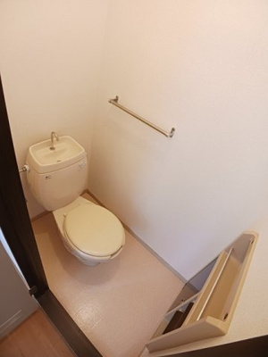 【トイレ】 | タウニイ梅原Ⅱ | ゆったりとした空間のトイレです