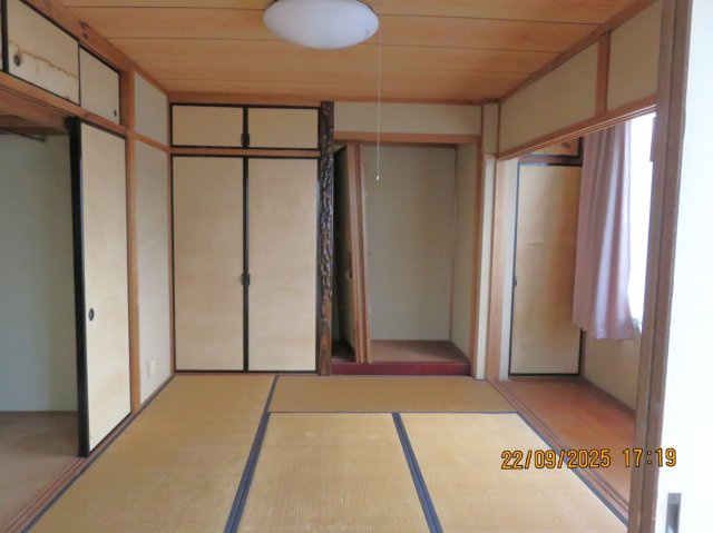 　☆ 岐阜市中川原の事務所・倉庫付住居 ☆の和室