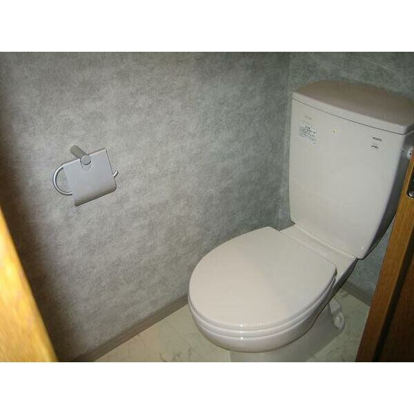 メゾンサニーヒルのトイレ