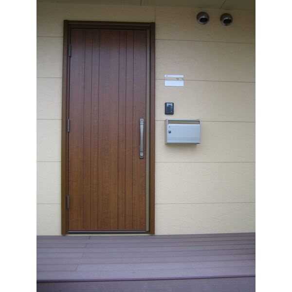 メゾンサニーヒルの玄関