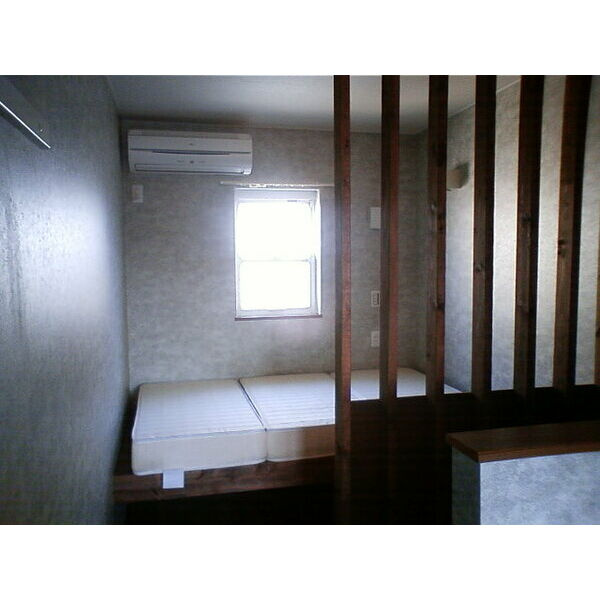 メゾンサニーヒルの居間・リビング