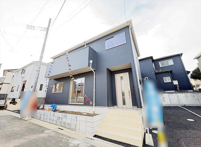 【外観】 | 新座市畑中2丁目　新築一戸建住宅　全9棟　(志木本店) | 全9棟の分譲地内につき住環境良好。
完成済みのため内覧・即入居可能です。