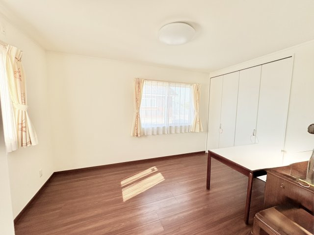 売中古戸建　中央区雄踏町宇布見の洋室