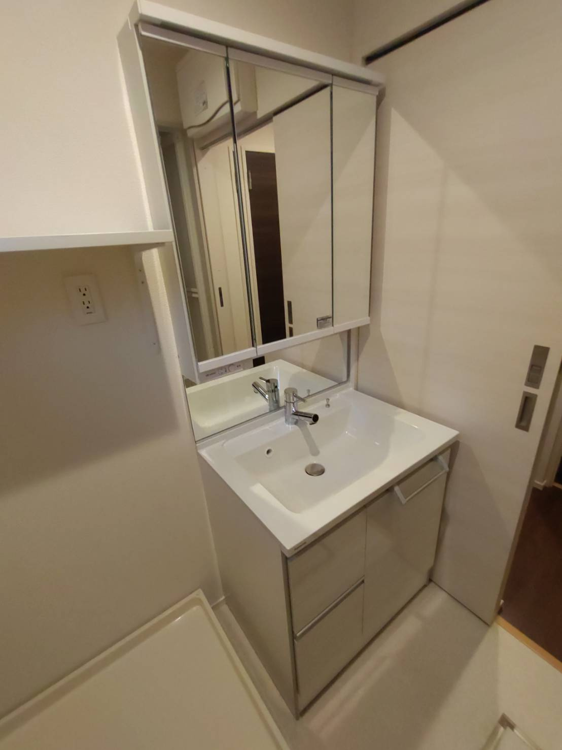 グランディール千石の独立洗面台