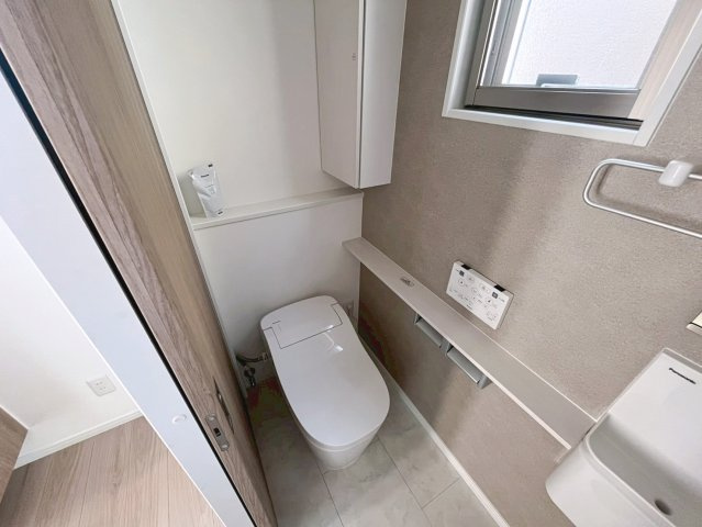 クローバーエース嘉手納屋良Ⅱ　1号棟のトイレ