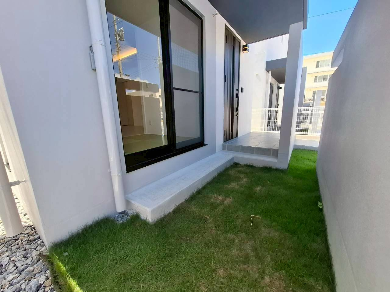 クローバーエース嘉手納屋良Ⅱ　1号棟の内観：施工例|※同建築会社施工参考写真となります。