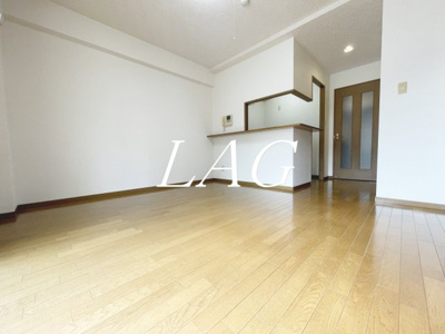 【居間・リビング】 | カーサ　グランデ | 洋室のお部屋です。（同仕様です。）