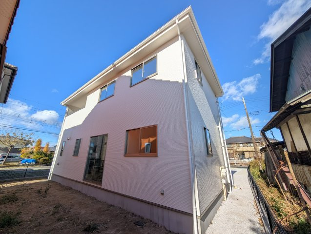 【外観】 | アーバンスタイル高崎市矢中町ー② | 矢中小学校まで徒歩4分！矢中中学校徒歩10分圏内の通学便利な好立地！
JR倉賀野駅まで1.1Kmと駅の利用も便利！