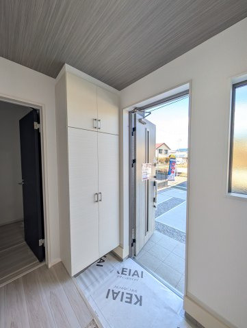 【玄関】 | アーバンスタイル高崎市矢中町ー①