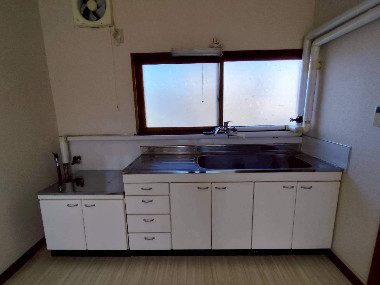 春採4丁目28貸家のキッチン