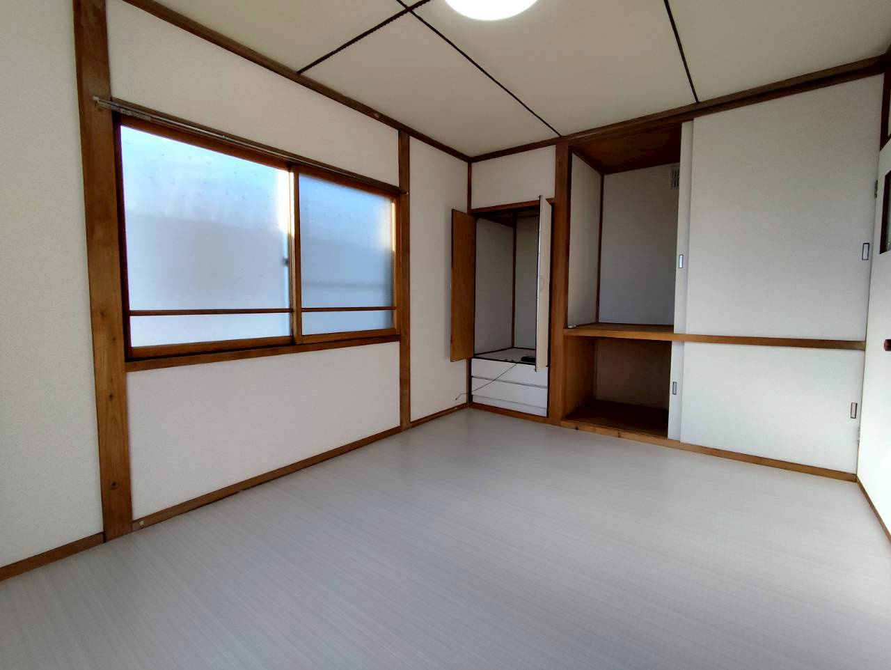 春採4丁目28貸家の内装