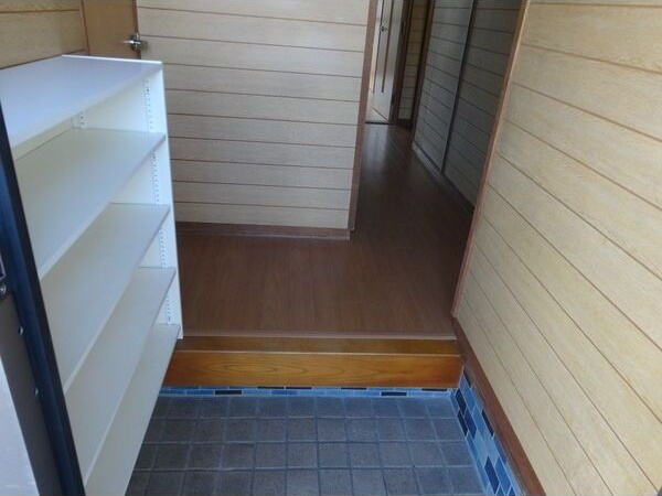 緑区曽根1丁目　貸家の玄関