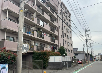 【外観】 | ロイヤルステージ相模原番田 | マンションの外観は非常に重要なポイントです！外観の善し悪しは資産価値に大きな影響を与えます。外観のいいマンションを購入することで、高値で売却がしやすく、買い手が見つかりやすいというメリットがあります。