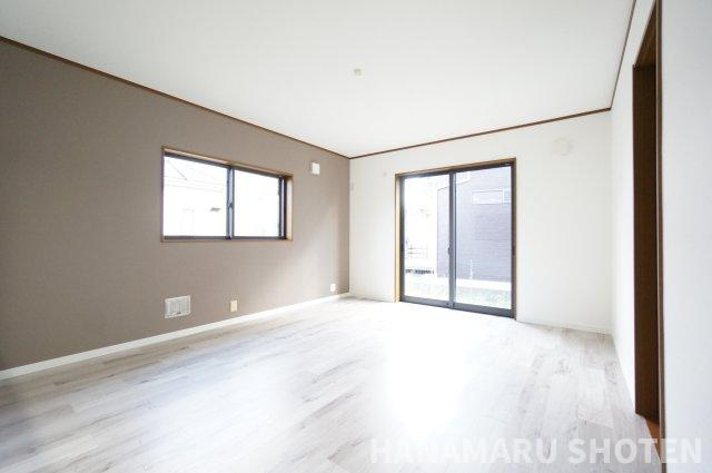 中古　四街道市もねの里の居間・リビング|＊当日ご案内可＊ご希望の物件まとめてご案内！弊社が掲載していない物件でもOK♪お気軽にご相談ください ♪お電話でのお問合わせがスムーズ♪