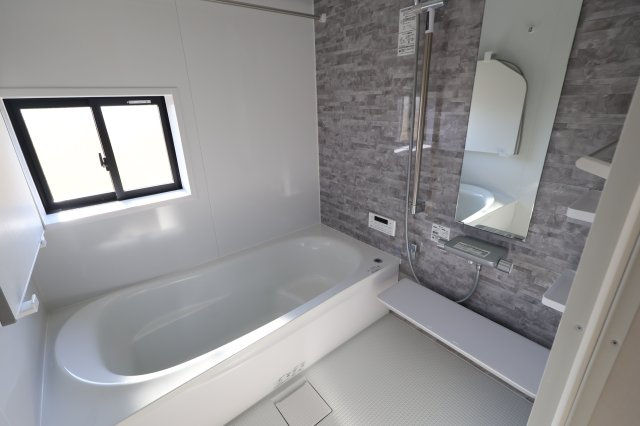 《仲介手数料無料》志木市中宗岡３丁目14-20(3号棟)新築一戸建てグラファーレの浴室|撮影日 2025年11月21日 13:20 晴れ