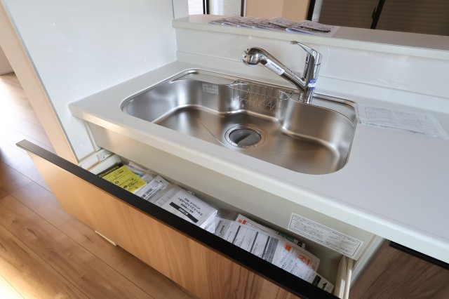 《仲介手数料無料》志木市中宗岡３丁目14-20(3号棟)新築一戸建てグラファーレのキッチン|撮影日 2025年11月21日 13:20 晴れ