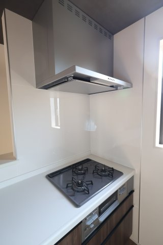 《仲介手数料無料》志木市中宗岡３丁目14-20(3号棟)新築一戸建てグラファーレのキッチン|撮影日 2025年11月21日 13:20 晴れ