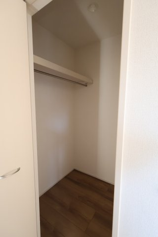 《仲介手数料無料》志木市中宗岡３丁目14-20(3号棟)新築一戸建てグラファーレの収納|撮影日 2025年11月21日 13:20 晴れ