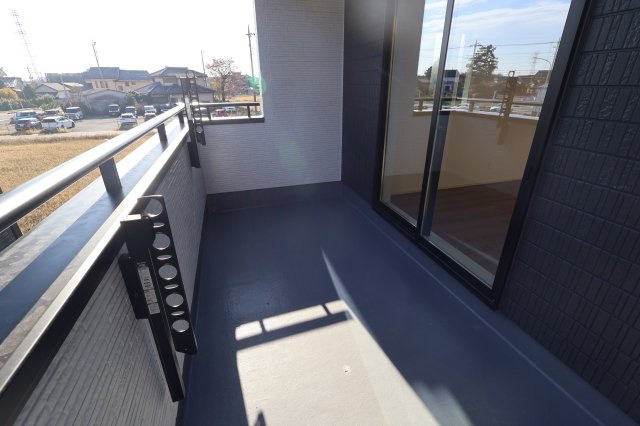 《仲介手数料無料》志木市中宗岡３丁目14-20(3号棟)新築一戸建てグラファーレのバルコニー|撮影日 2025年11月21日 13:20 晴れ