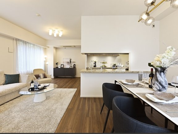 ザ・パークハウス池田山の居間・リビング