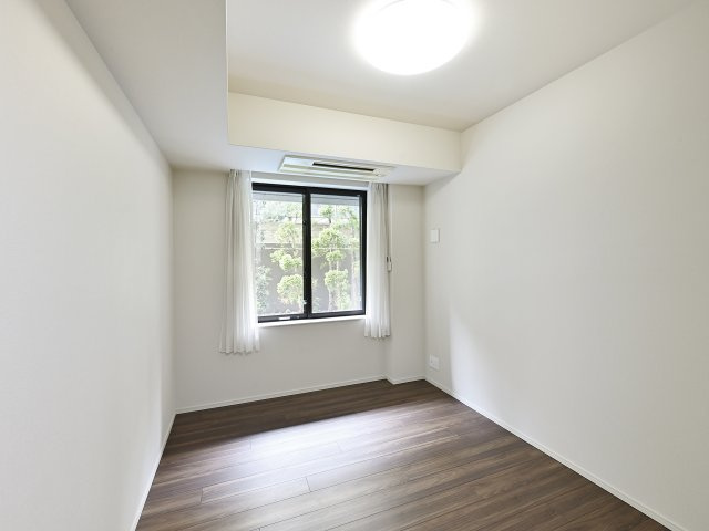 ザ・パークハウス池田山の洋室