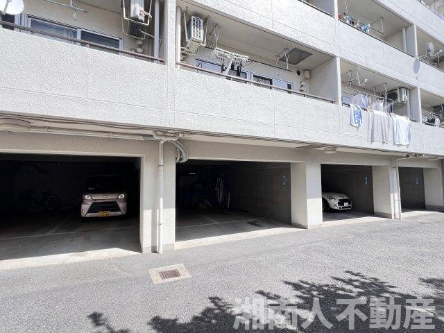 藤沢羽鳥ダイヤモンドマンションの駐車場|駐車場があります