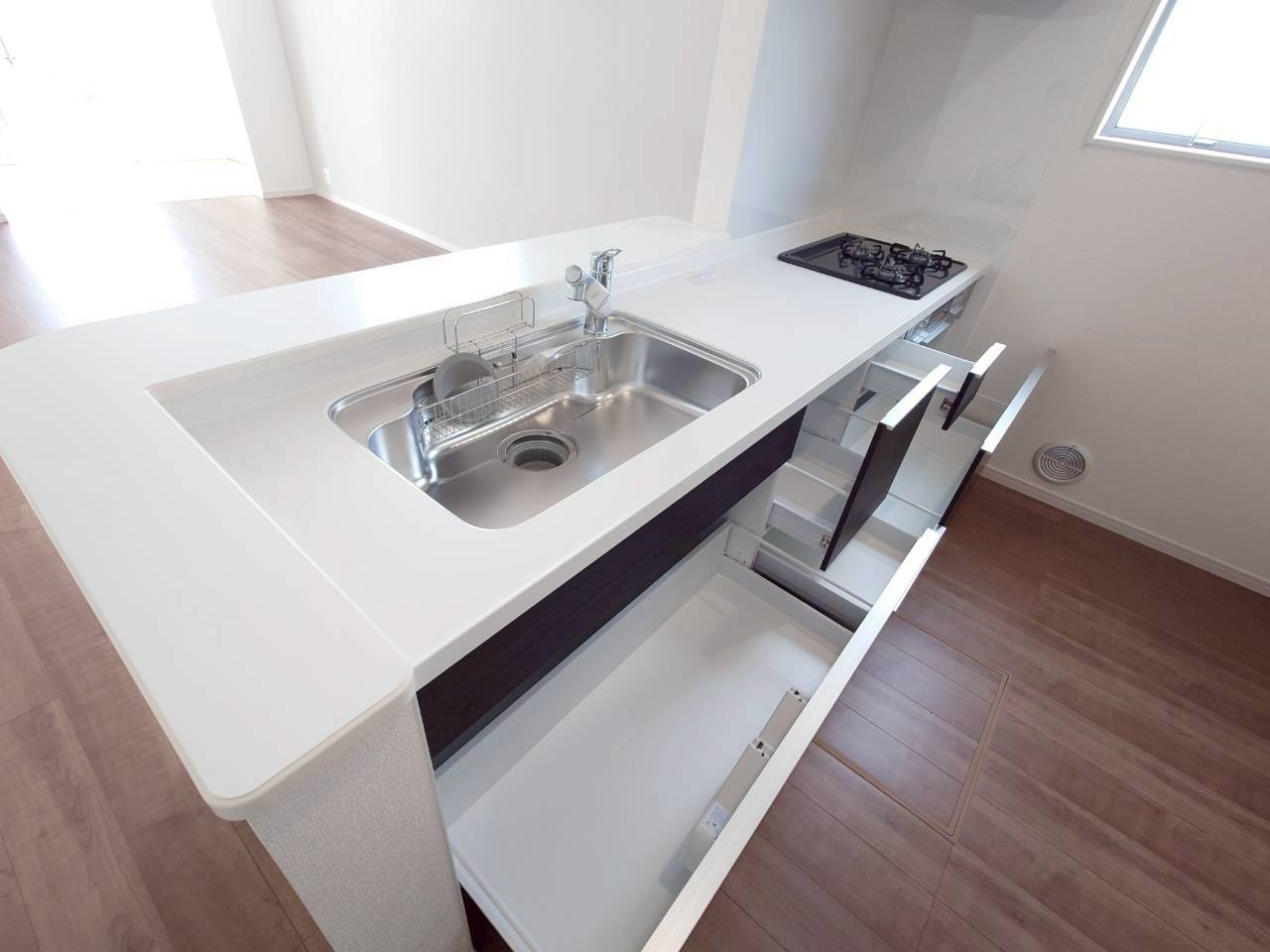 ■■沖縄市照屋　限定１棟のキッチン|【現地撮影2025.9】
いつでもご案内可能です♪