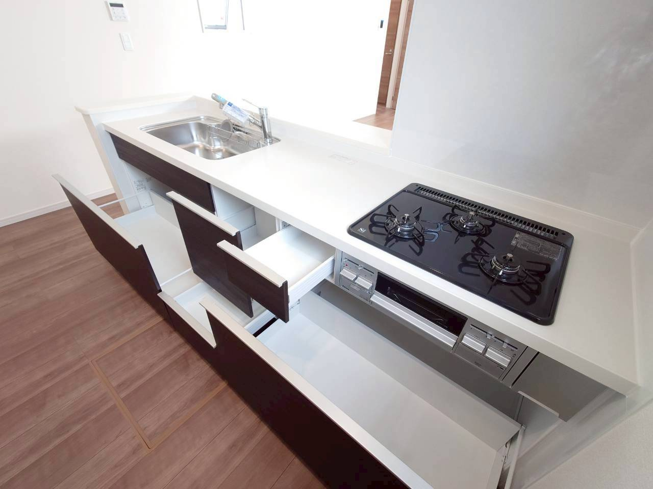 ■■沖縄市照屋　限定１棟のキッチン|【現地撮影2025.9】
いつでもご案内可能です♪