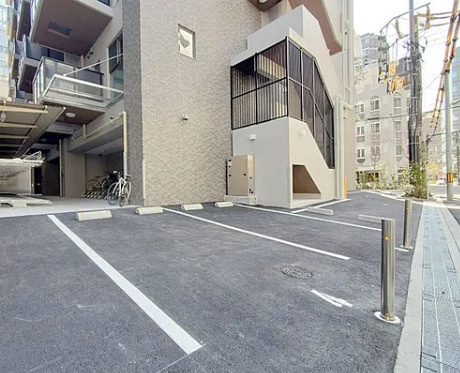 WORVE大阪本町の駐車場