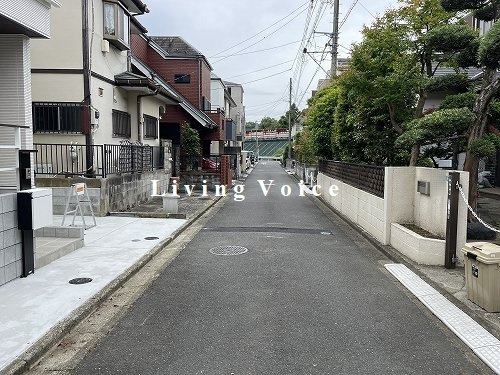 【前面道路含む現地写真】 | 【仲介手数料０円】藤沢市西富2丁目　新築一戸建て | 【仲介手数料０円】藤沢市西富2丁目　新築一戸建て