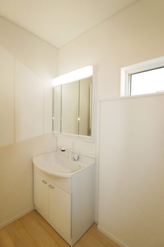 本宮市本宮字千代田　　　３号棟　　　まゆみ小学校、本宮第１中学区の洗面所