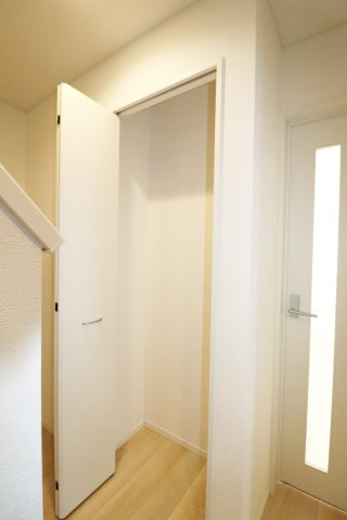 本宮市本宮字千代田　　　３号棟　　　まゆみ小学校、本宮第１中学区の収納|1Fホール収納♪