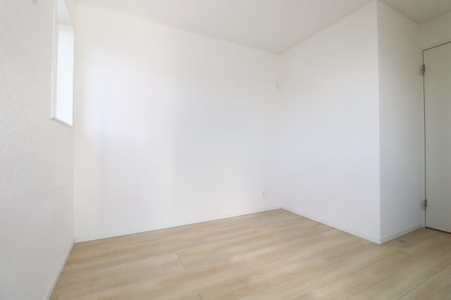 本宮市本宮字千代田　　　３号棟　　　まゆみ小学校、本宮第１中学区の洋室