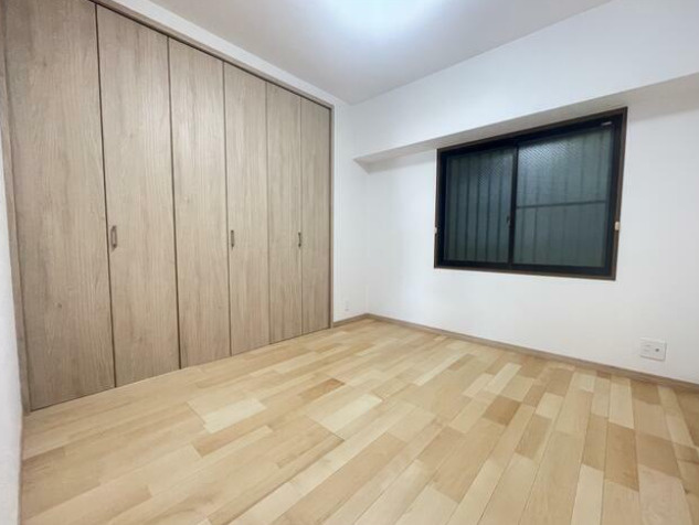 エトアール原の洋室