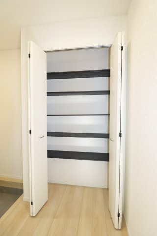 本宮市本宮字千代田　　　４号棟　　　まゆみ小学校、本宮第１中学区の内装