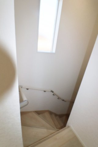 本宮市本宮字千代田　　　４号棟　　　まゆみ小学校、本宮第１中学区の洋室