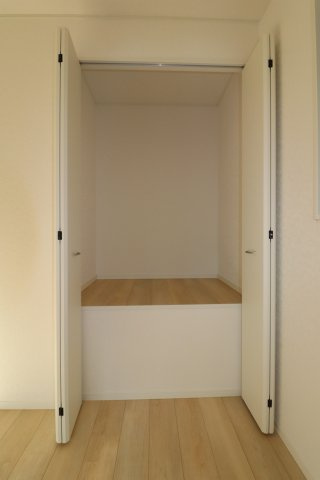 本宮市本宮字千代田　　　４号棟　　　まゆみ小学校、本宮第１中学区の洋室