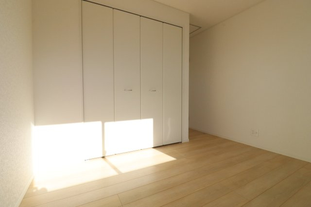 本宮市本宮字千代田　　　４号棟　　　まゆみ小学校、本宮第１中学区の洋室