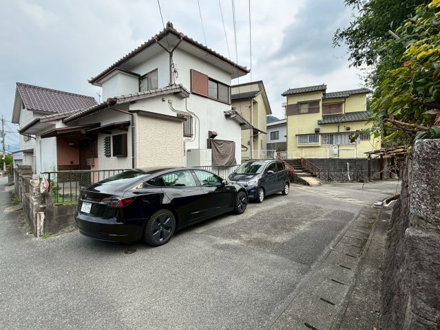 久留米市山川町　中古戸建の駐車場|駐車場２台分