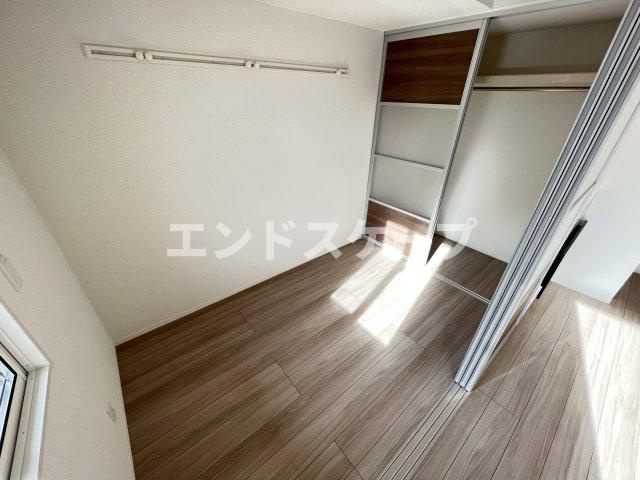 カルデアの洋室|高崎、前橋エリアのお部屋探しはエンドスケープまで！お客様の理想お聞かせ下さい♪
建具、設備の色が異なる場合がございます。