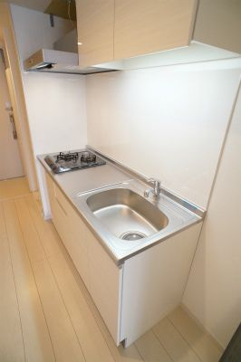 【キッチン】 | リブリ・Jade | コンパクトなキッチンで掃除もラクラク