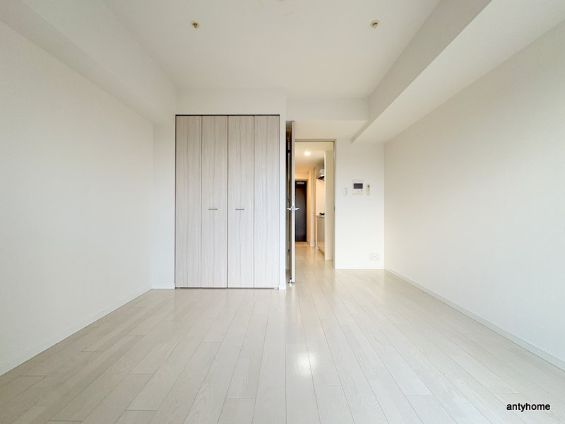 S-RESIDENCE緑橋駅前　仲介手数料無料の居間・リビング